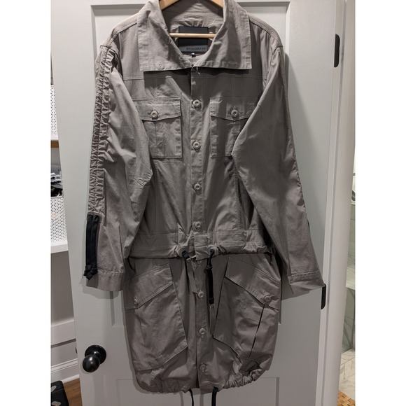 SKINGRAFT‎ Womens M Gray Utility Cargo Button Front Jacket/Shorts Set (EUC)